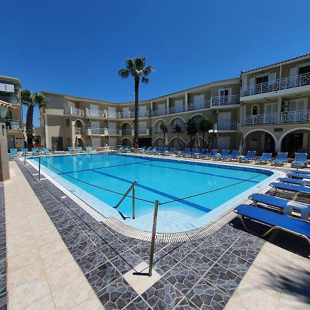 لاغاناس Vivian Hotel المظهر الخارجي الصورة