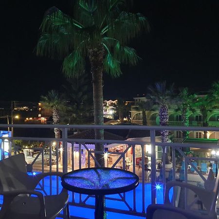 لاغاناس Vivian Hotel المظهر الخارجي الصورة