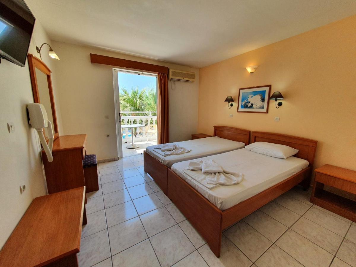 لاغاناس Vivian Hotel المظهر الخارجي الصورة