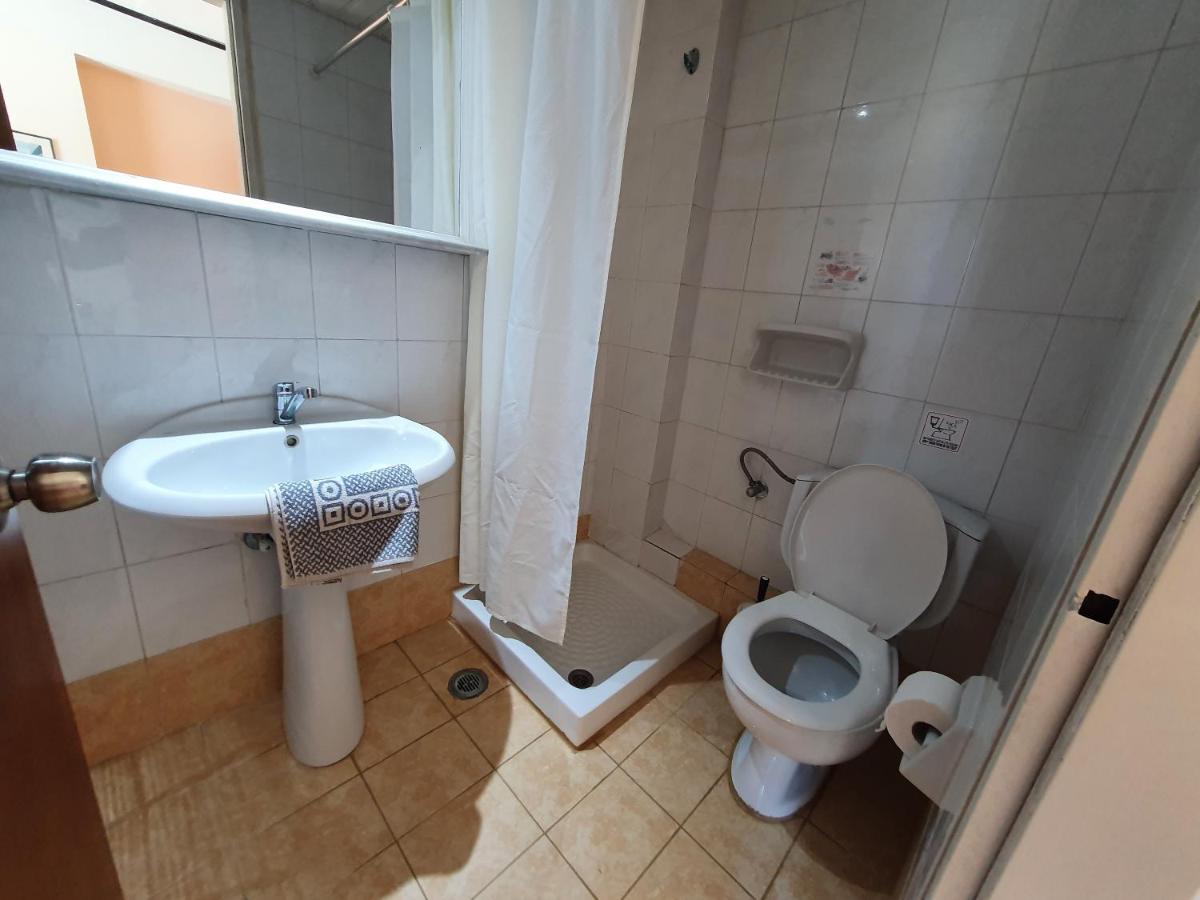 لاغاناس Vivian Hotel المظهر الخارجي الصورة