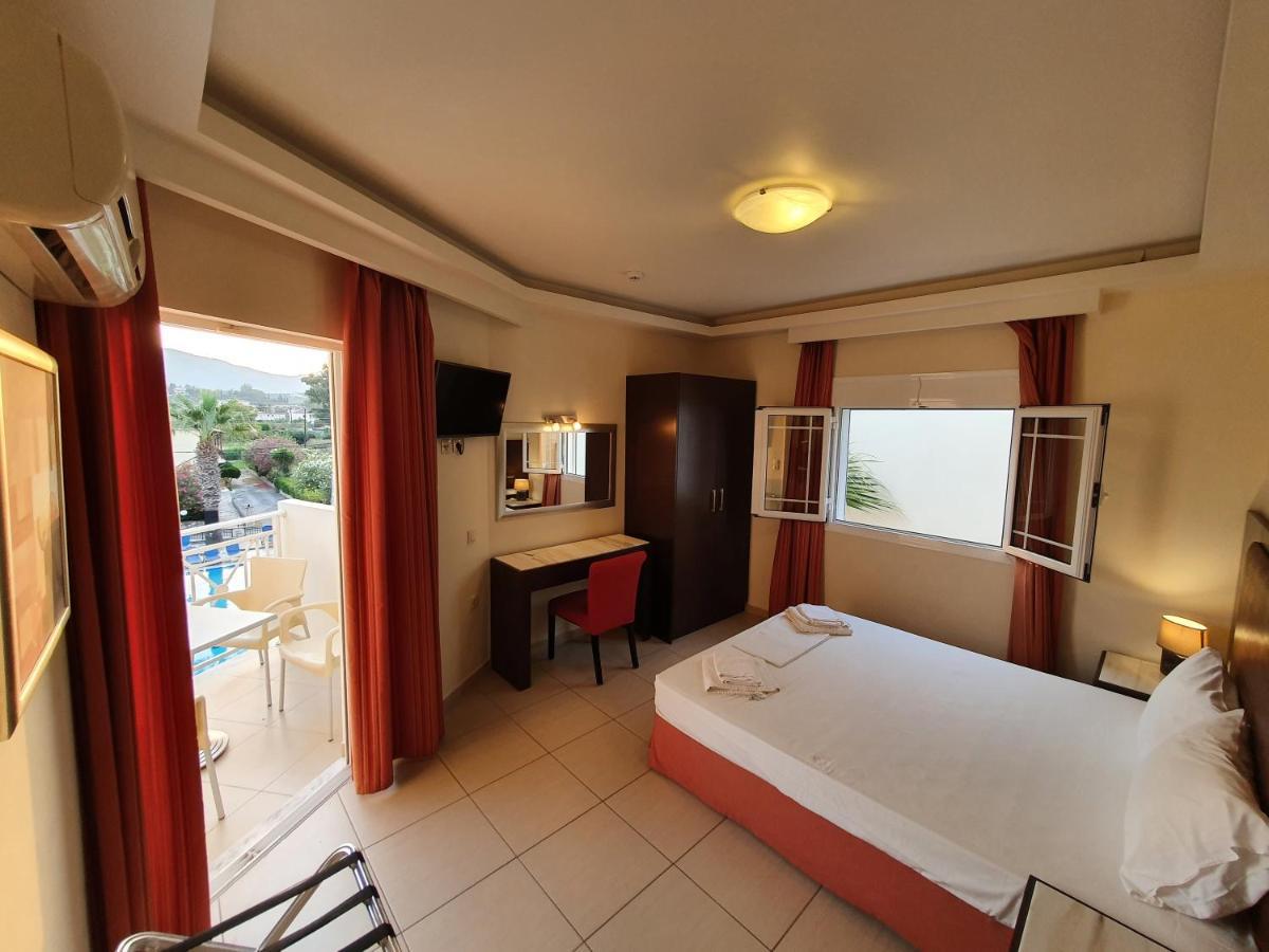 لاغاناس Vivian Hotel المظهر الخارجي الصورة