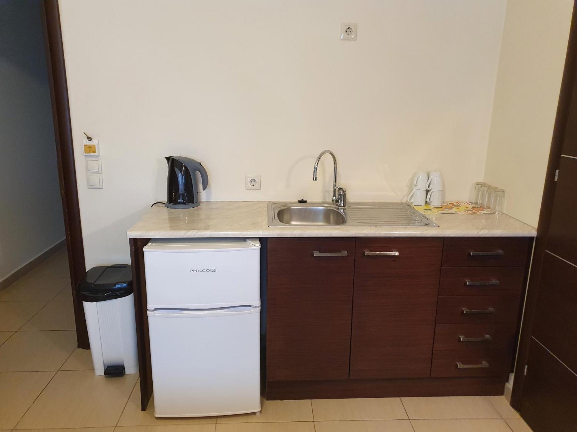 لاغاناس Vivian Hotel الغرفة الصورة